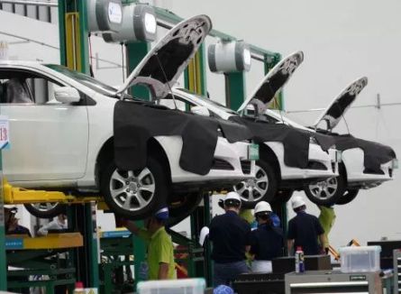 郴州汽修學(xué)校 新能源汽車(chē)維護(hù)與服務(wù)專業(yè)汽修專業(yè)的新未來(lái)